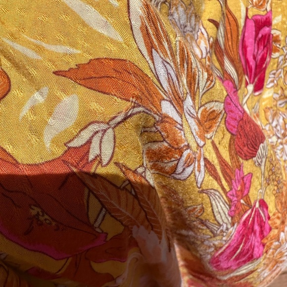 Spell Siren Song Midi in Gold - Picture 8 of 11